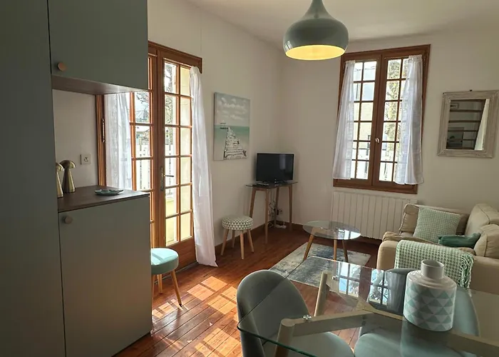 Maison Cozy Au Coeur De Avec Terrasse, Proche Plage, Pour 4 Pers., Animaux Acceptes - Fr-1-487-328 Дом отдыха